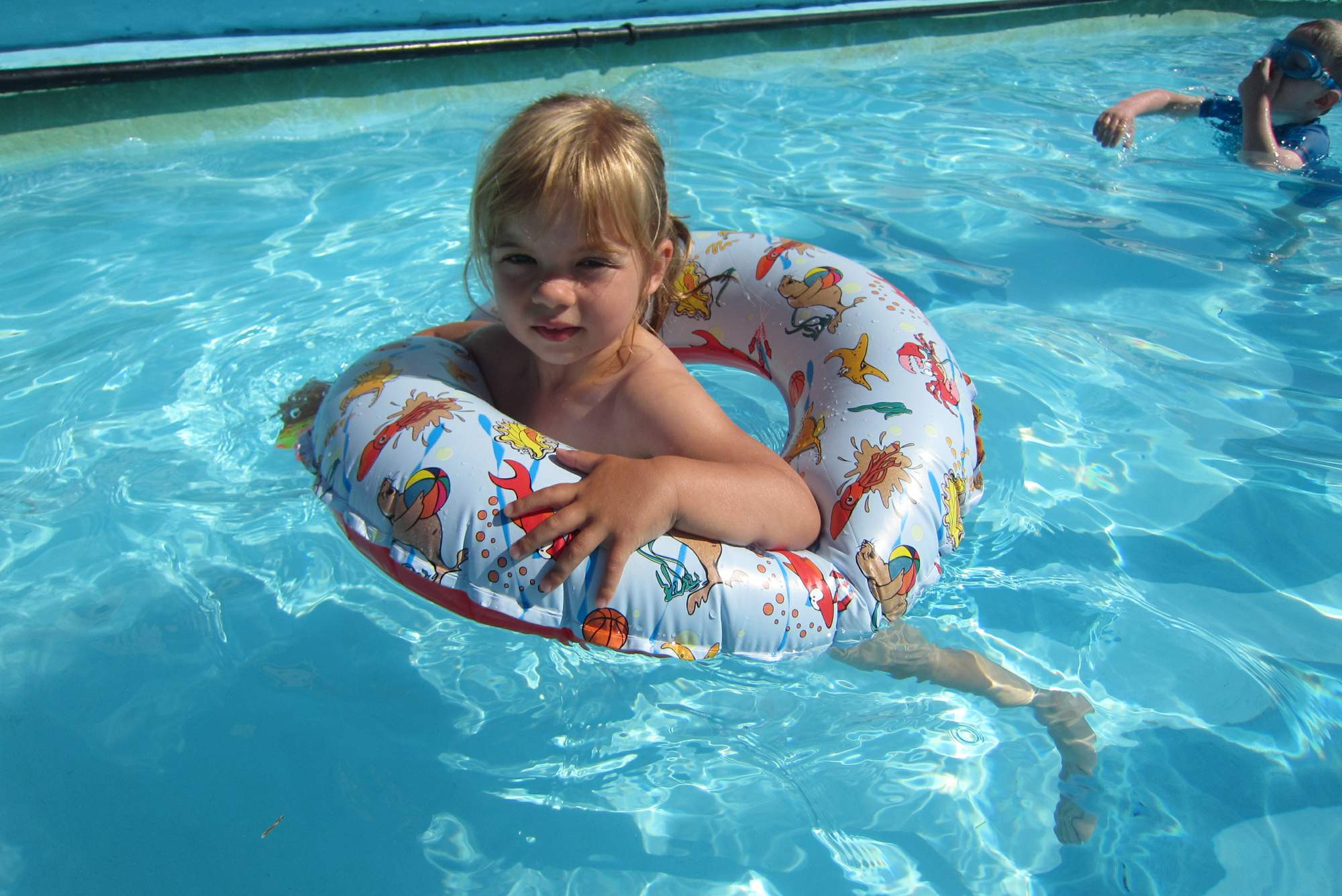 rajce.idnes pool Swimming pool with Anna Ware 15.7.2013 – mafinek – album na Rajčeti
